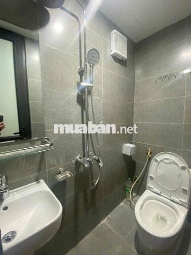 Nhà mới Kính coong Âu cơ Tặng full nội thất DT 40/45m, 3 tầng, mt 10m