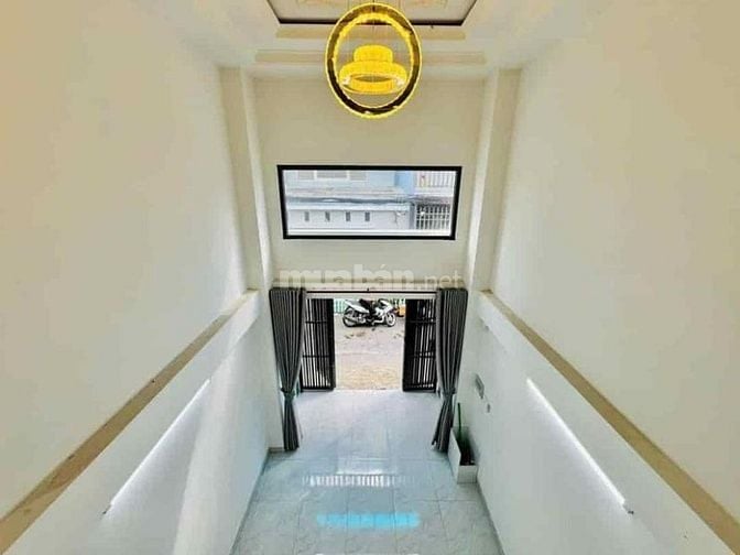 Kẹt vốn KD bán gấp nhà ở Nhiêu Tứ, P6, Phú Nhuận. DT30m2. Giá 2tỷ250tr