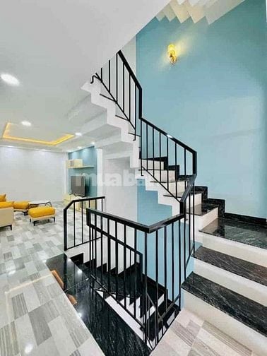 Kẹt vốn KD bán gấp nhà ở Nhiêu Tứ, P6, Phú Nhuận. DT30m2. Giá 2tỷ250tr