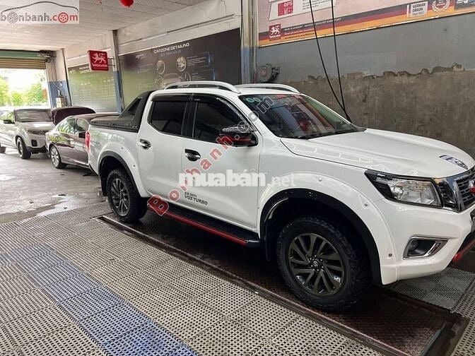 Nissan Navara VL 2.5 AT 4WD 2017