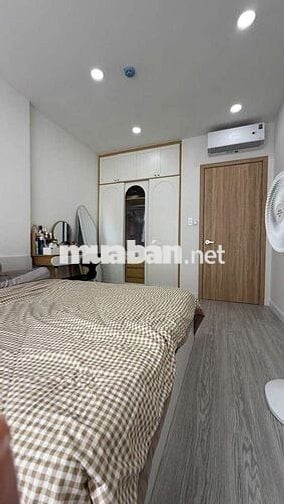 Mình pass hợp đồng cho thuê căn hộ Lavida Plus Quận 7 ngay ngã tư
