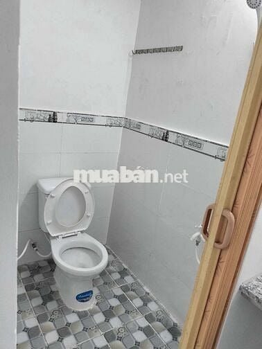 PHÒNG CHO THUÊ MỚI, gần ST Emart