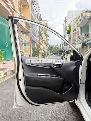 Hyundai Grand i10 2022 1.2 AT - 42000 km