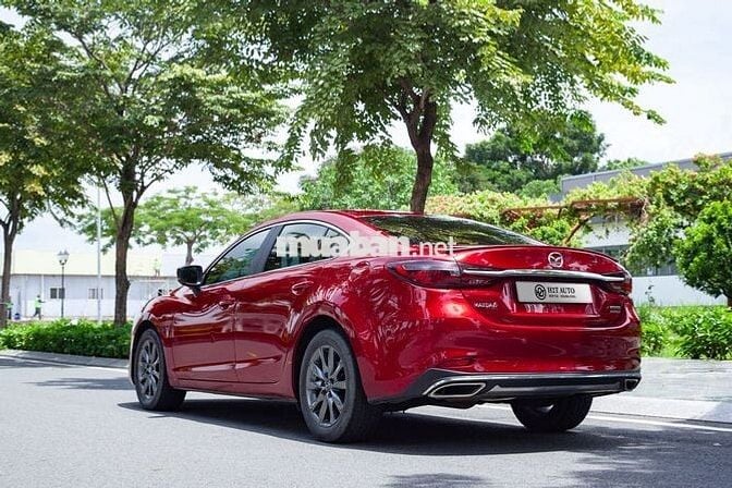 Mazda 6 Premium 2.0 AT 2022 - 32000 km