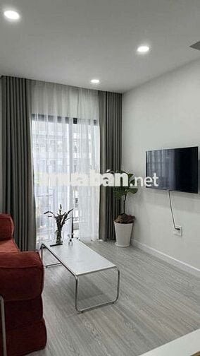 Mình pass hợp đồng cho thuê căn hộ Lavida Plus Quận 7 ngay ngã tư