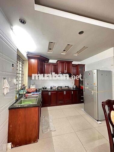 cho thuê nhà MTKD đg số 1 khu tên lửa full nội thất nhà có hầm giá 35t