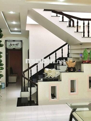 Nhà trệt 2 lầu 4PN Trục Chính KDC Hồng Phát chỉ 15 triệu
