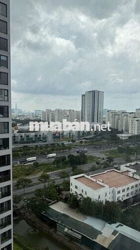 Mình pass hợp đồng cho thuê căn hộ Lavida Plus Quận 7 ngay ngã tư