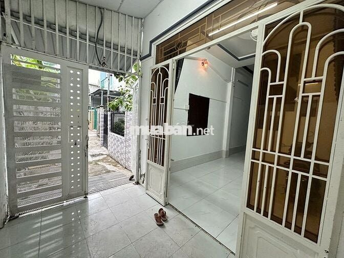 Nhà trệt lầu 2PN hẻm đường Lê Lai (gần CV Lưu Hữu Phước) chỉ 6,5 triệu