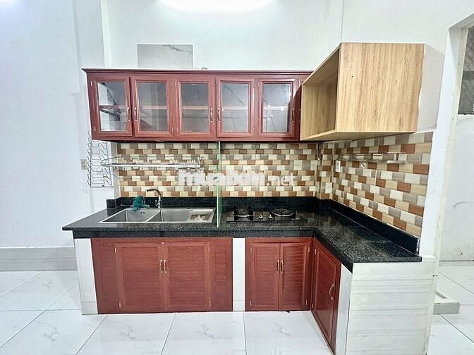 Nhà trệt lầu 2PN hẻm đường Lê Lai (gần CV Lưu Hữu Phước) chỉ 6,5 triệu