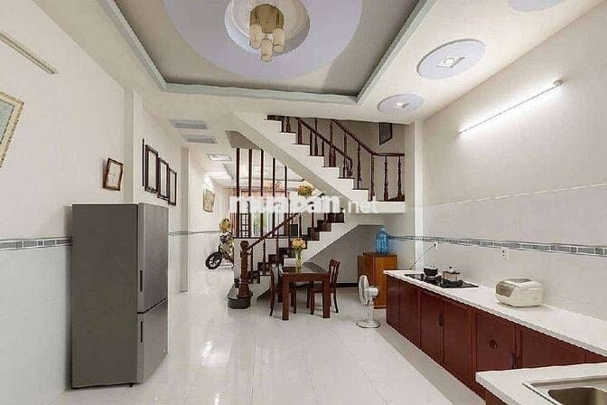 Nhà đẹp HXH – sân rộng kinh doanh – Nguyễn Thị Minh Khai – 3.55 tỷ