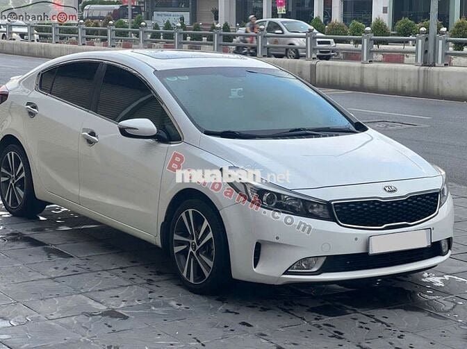 Kia Cerato 2.0 AT 2017 - 385 Triệu