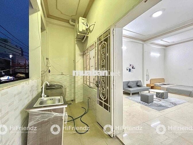 CĂN HỘ STUDIO CỬA SỔ TRỜI GẦN VÒNG XOAY LĂNG CHA CẢ, TIỆN ĐI NHÀ GA T3