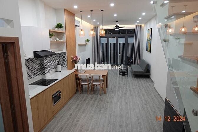 Cho thuê nhà ở Thủ Đức mới xây vị trí đẹp có chỗ đỗ xe hơi