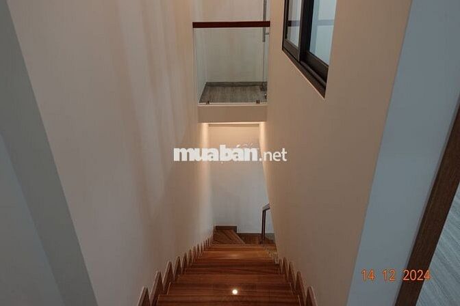 Cho thuê nhà ở Thủ Đức mới xây vị trí đẹp có chỗ đỗ xe hơi