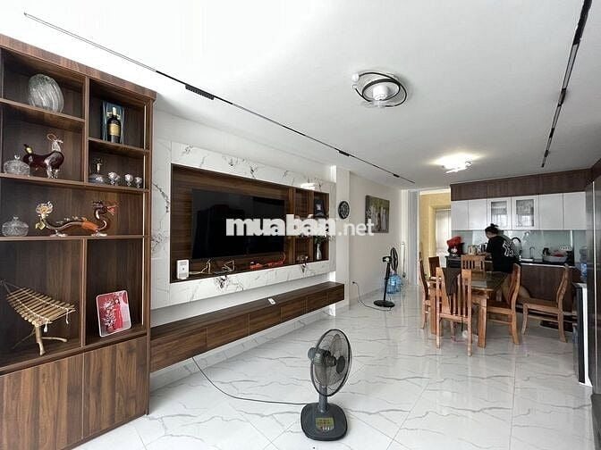 Tôn Đức Thắng - Lô góc - Ô tô tránh - 7 TẦNG THANG MÁY