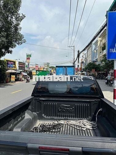 Ford Ranger 2024 XLS 2.0 4X2 AT - 19000 km