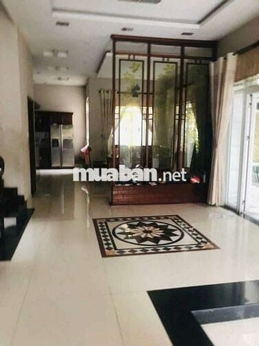 Biệt Thự có Hầm 10x20 mặt Tiền Tên Lửa Bình Tân 4 Tấm 90 Triệu