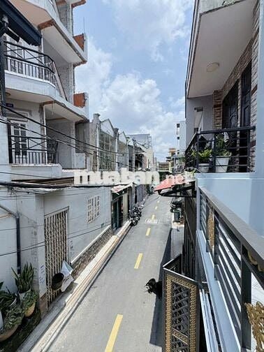 Bán nhà DT 3,5m x12m - Hẻm ô tô đường Tân Thới Hiệp 21. Giá : 2,27 tỷ