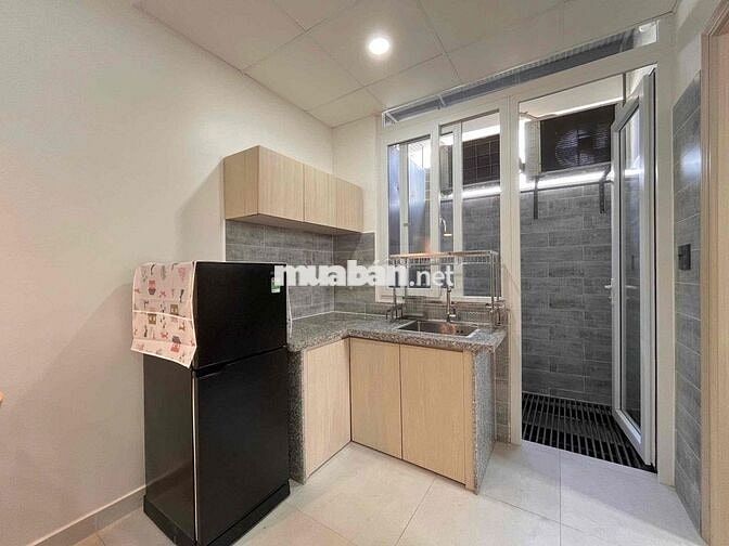 STUDIO CỬA SỔ SÁNG THOÁNG SẴN NỘI THẤT, CÓ THANG MÁY NGAY THỐNG NHẤT