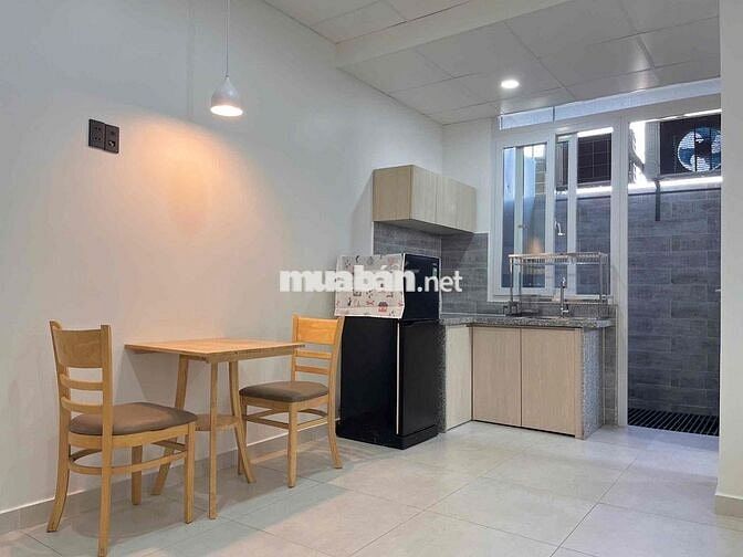 STUDIO CỬA SỔ SÁNG THOÁNG SẴN NỘI THẤT, CÓ THANG MÁY NGAY THỐNG NHẤT