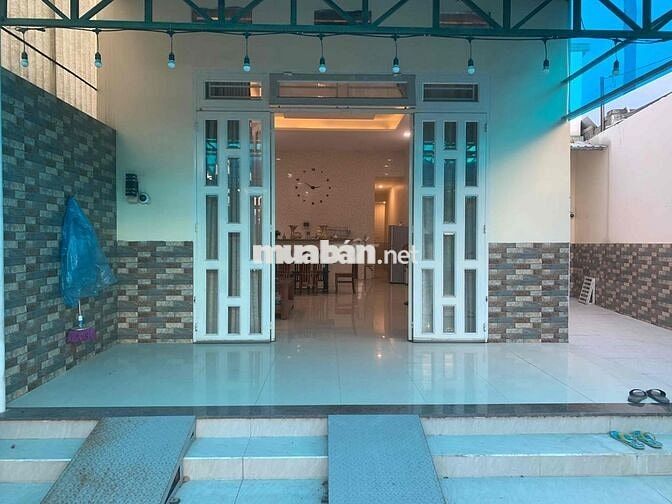 Nhà ở 140m2, 3 phòng ngủ, 4 wc,  đường xuân thới thượng 7, xã Bà Điểm