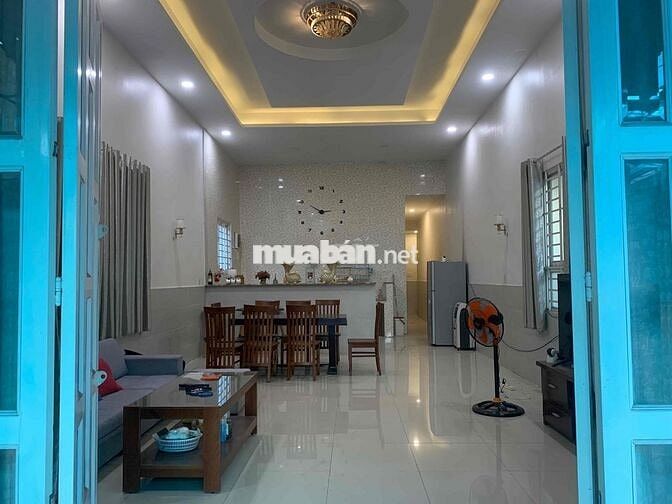 Nhà ở 140m2, 3 phòng ngủ, 4 wc,  đường xuân thới thượng 7, xã Bà Điểm