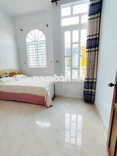 NHÀ 1 TRỆT 1 LẦU, 4m-11m, 2PN - BÁN GẤP CẦN TIỀN TRỊ BỆNH
