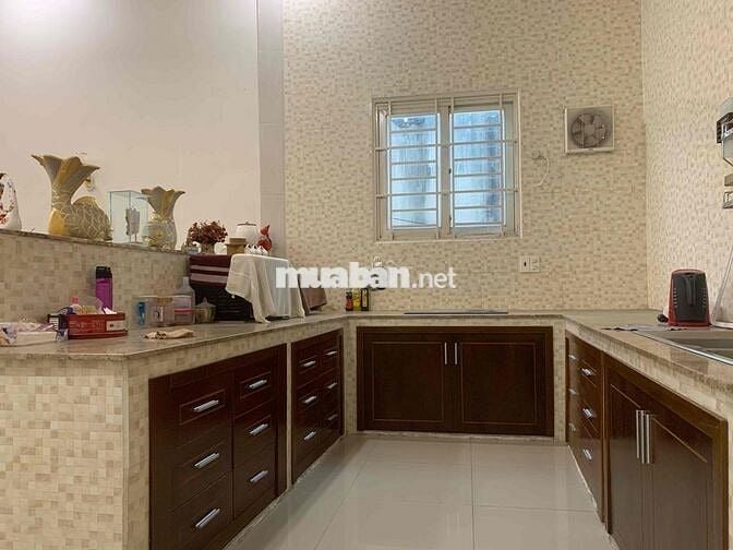 Nhà ở 140m2, 3 phòng ngủ, 4 wc,  đường xuân thới thượng 7, xã Bà Điểm