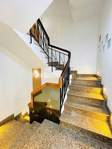 ⭐️Nhà 3 Lầu tuyệt đẹp Cao cấp hẻm xe hơi Lý Chính Thắng, P7, Q.3.