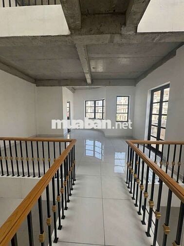 CHO THUÊ GÓC 2MT ĐƯỜNG SỐ 3 CITILAND 6.5X20 NỞ HẬU