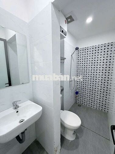 Căn hộ 1n1k 40m2 Full đồ cao cấp. Máy giặt Xịn sò ban công siêu thoáng