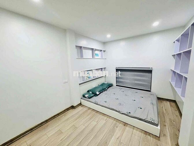BÁN NHÀ ĐỘI CẤN 15/22m2 x 7Tầng, mới đẹp full nội thất - Giá 5.8Tỷ