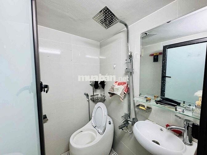 BÁN NHÀ ĐỘI CẤN 15/22m2 x 7Tầng, mới đẹp full nội thất - Giá 5.8Tỷ
