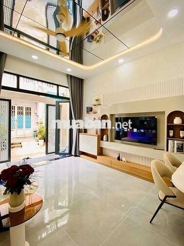 Bán nhà Văn Cao, 40m2, ngang 4m, 3PN, giá chỉ 3.8 tỷ