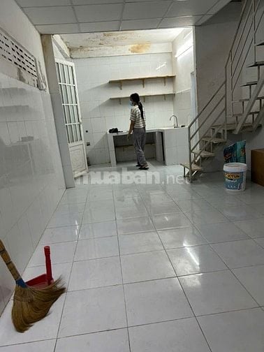 cho thuê nhà nguyên căn - hẻm đường Hoàng Văn Thụ