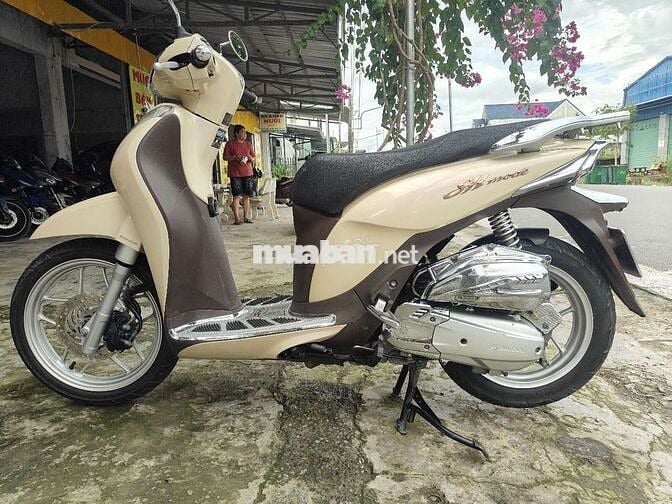 HONDA SH MODEL NGUYÊN ZIN ÁO KEO
