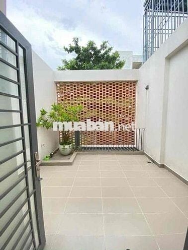 Bán nhà đường 6mét Võ Văn Ngân khu vip Bình Thọ 3 tầng 3PN 3WC