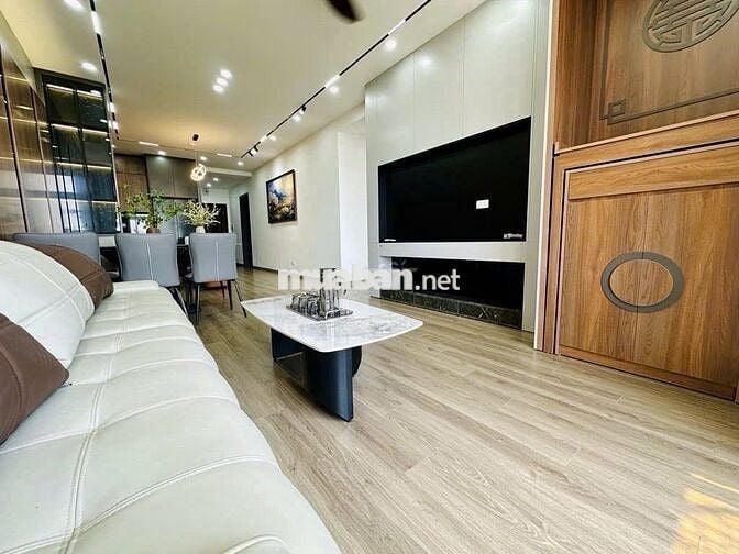 Chung Cư, Quang Trung – Hà Đông, 151 mét, Sát phố, 4 ngủ, Full NT