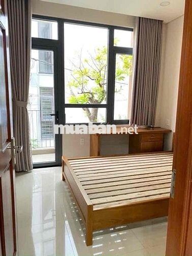 Bán nhà đường 6mét Võ Văn Ngân khu vip Bình Thọ 3 tầng 3PN 3WC