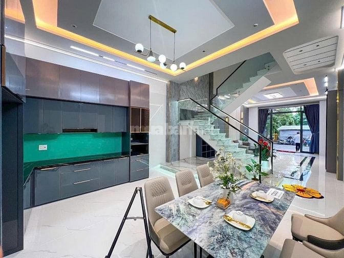 Nhà Bành Văn Trân, Tân Bình – 1 Trệt, 2 Lầu, 5PN – Gần Chợ, Trường Học