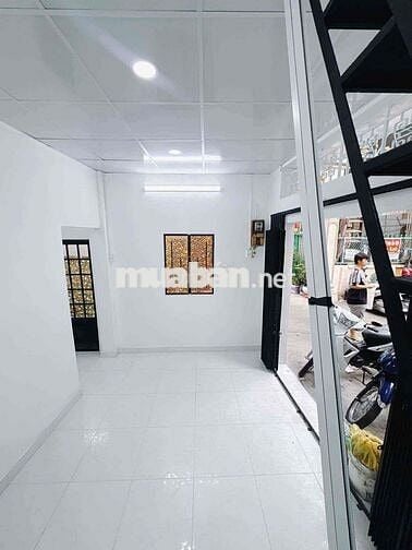 🏡 Khu dân cư hiện hữu – không lo quy hoạch 🚪 Hẻm trước nhà rộng 5m, th