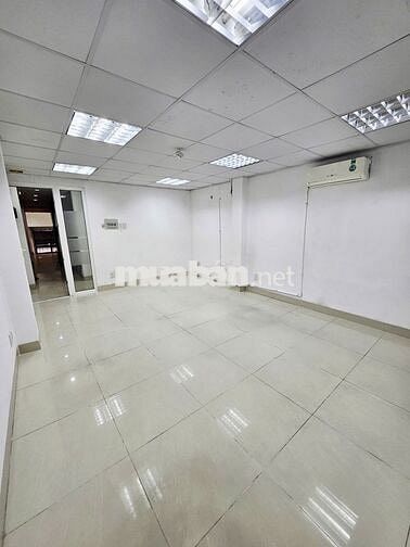 CHO THUÊ MBKD TỰ DO 45M2 GẦN HỒ CON RÙA Q1