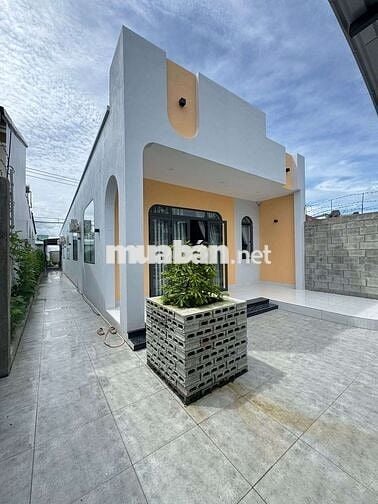 🌟 Anh Long Bán Nhà Vườn Cấp 4 Siêu Đẹp– Gần Chợ, Giá 1Tỷ050Tr