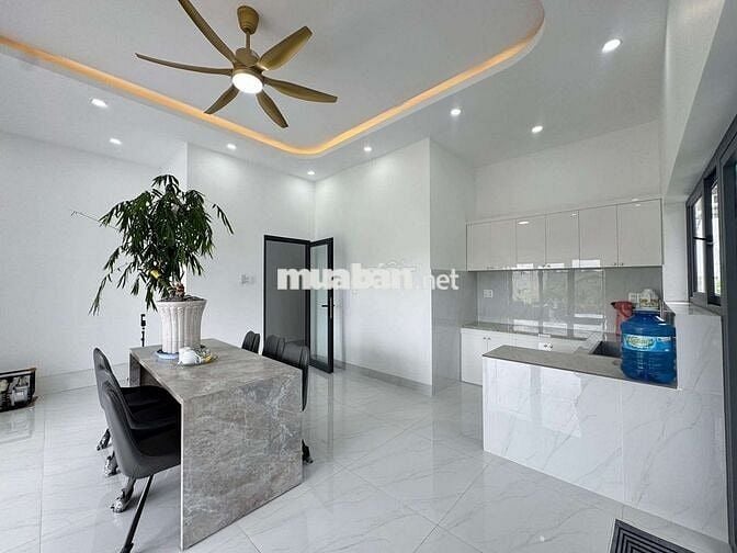 🌟 Anh Long Bán Nhà Vườn Cấp 4 Siêu Đẹp– Gần Chợ, Giá 1Tỷ050Tr