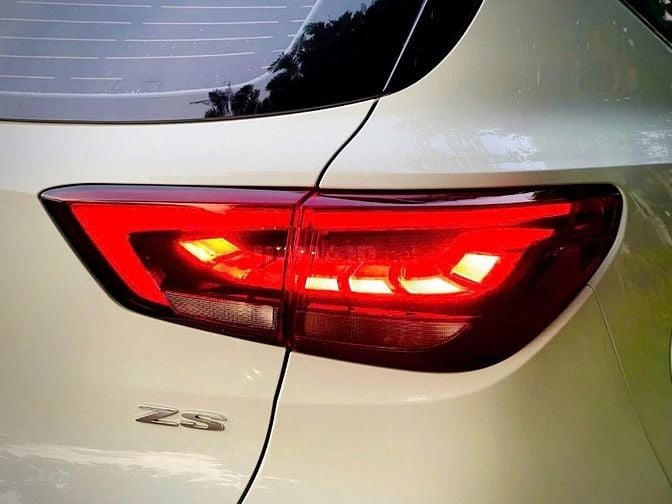 Cần bán MG ZS 1.5AT sx 2022 gầm cao cực đẹp.