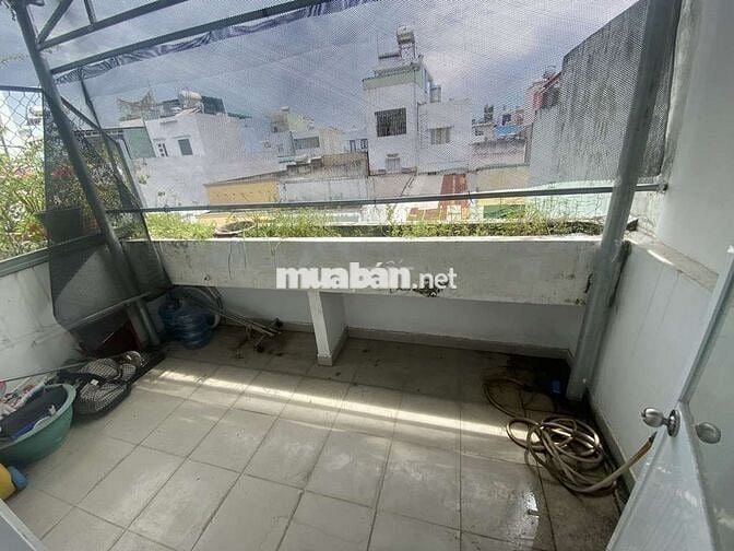 Bán nhà 3 tầng 4×14 xe hơi ngủ trong nhà gần bến xe miền tây - tên lửa