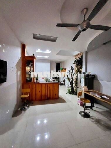 Cho thuê nguyên căn rộng rãi, 3PN, hẻm xe tải 1/, Phan Huy Ích p14 GV