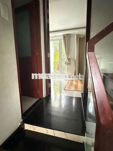 Cho thuê nguyên căn 3pn, có nội thất, gần mặt tiền ĐườgSố 21 p8 Gò vấp