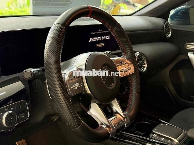 Mercedes Benz A35 AMG sx 2022 ĐKLĐ 2025 - 4000 km